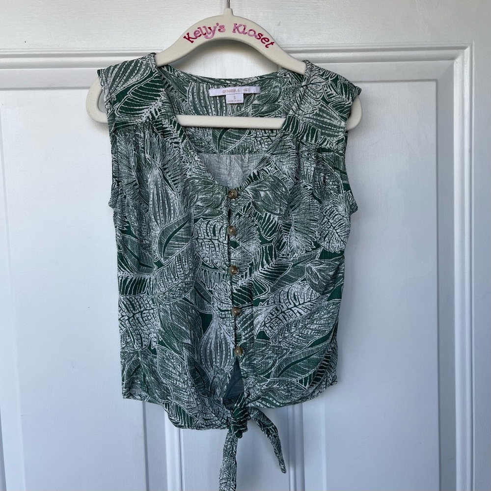 •O'Neill• Girls Woven Sleeveless Buttoned Top - Size Small